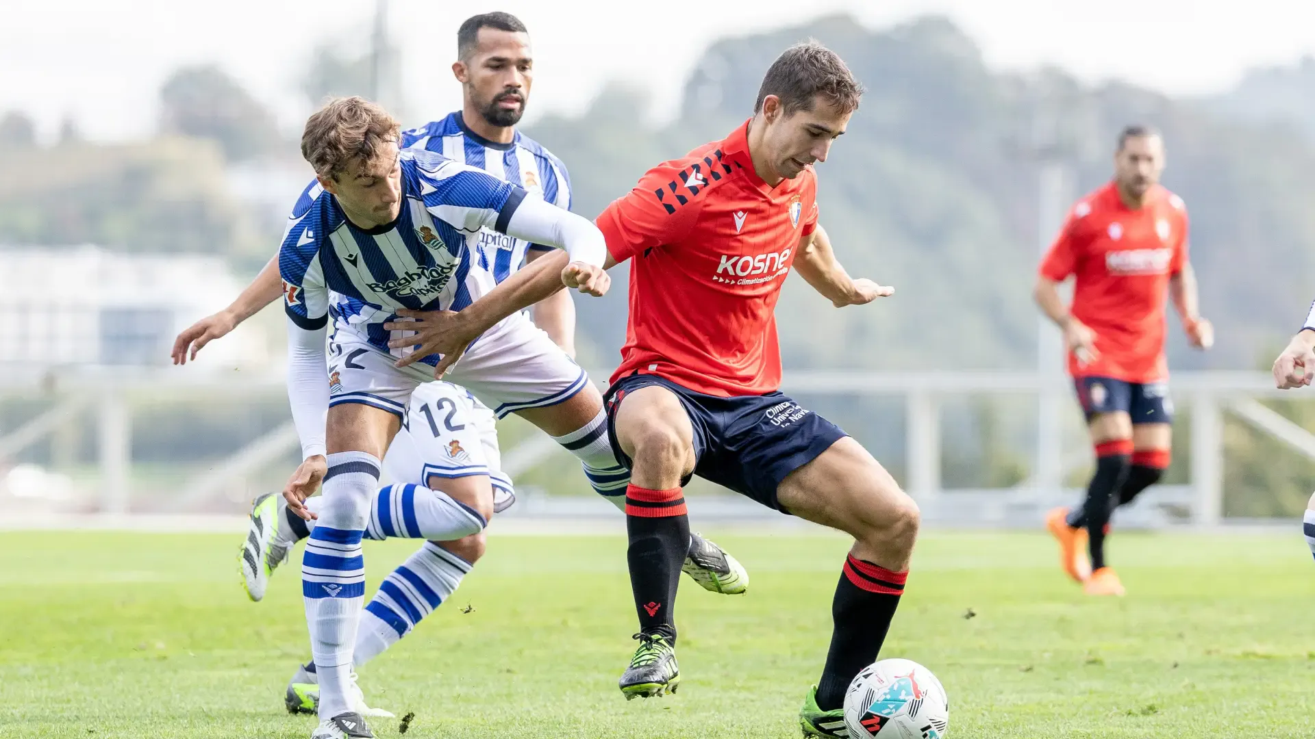 热身赛战报：奥萨苏纳 0-2 不敌皇家社会，卡里克阿布鲁双响制胜