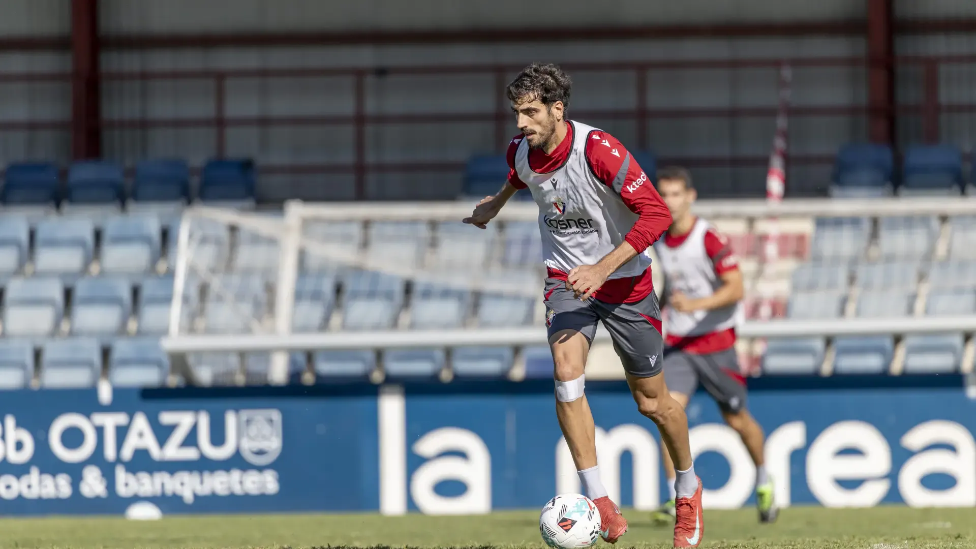 奥萨苏纳五堂集训备战马德里竞技，多场公开训练向球迷开放